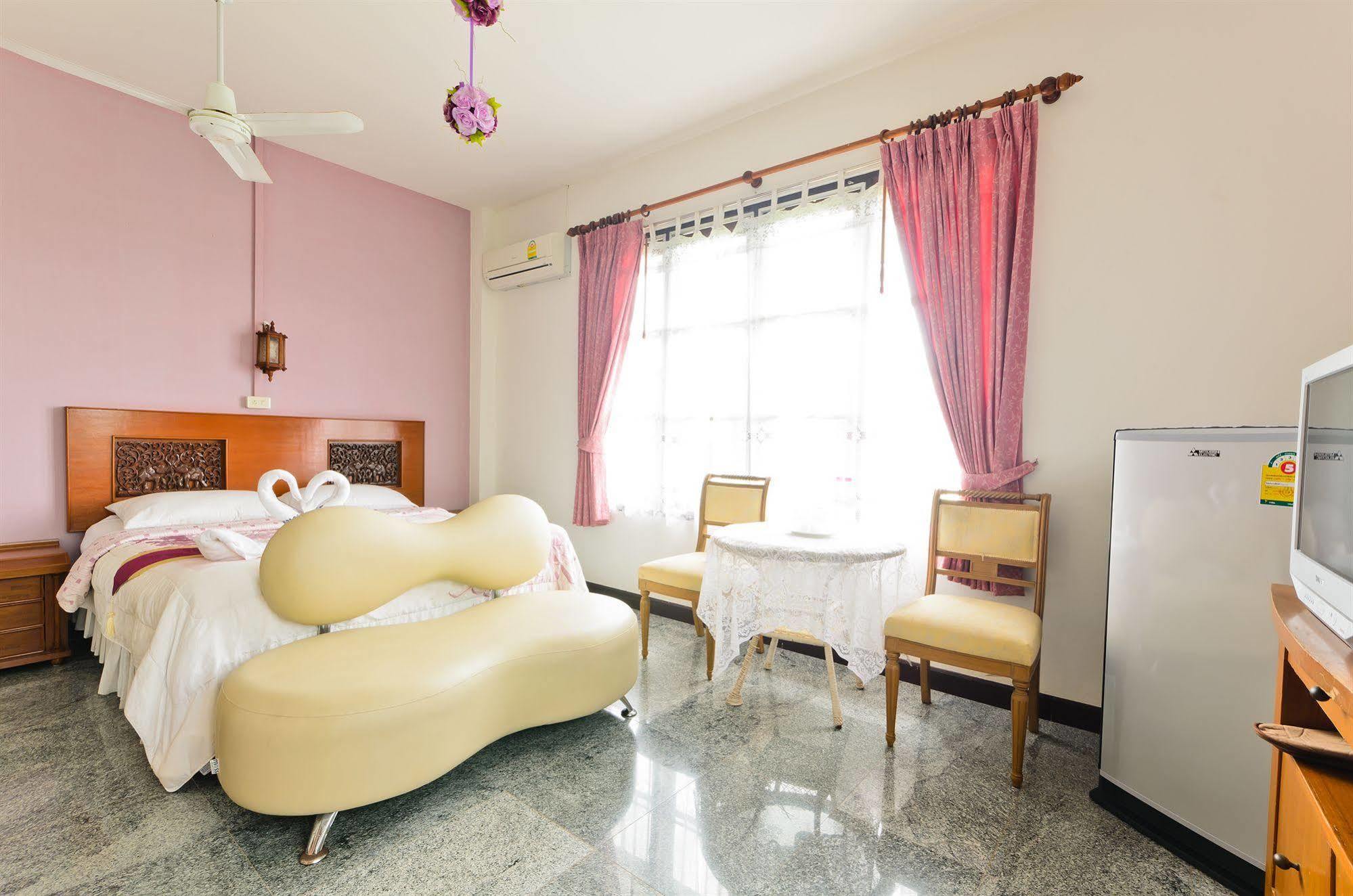 Sananwan Beach B&B Bang Saphan Noi Exteriér fotografie