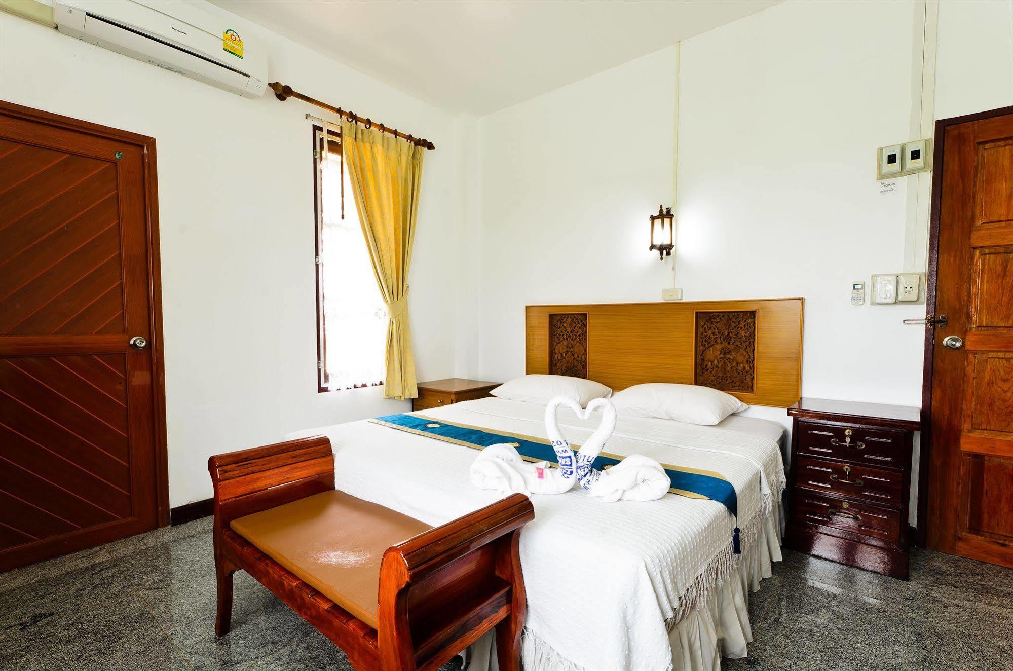 Sananwan Beach B&B Bang Saphan Noi Exteriér fotografie
